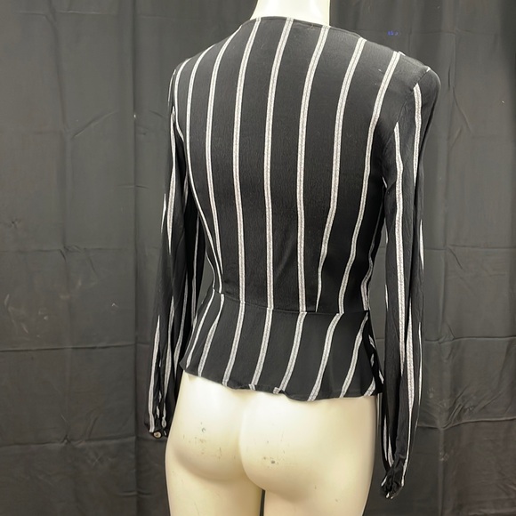 H&M black horizontal white stripes front button down peplum cut size 2 - Picture 2 of 12